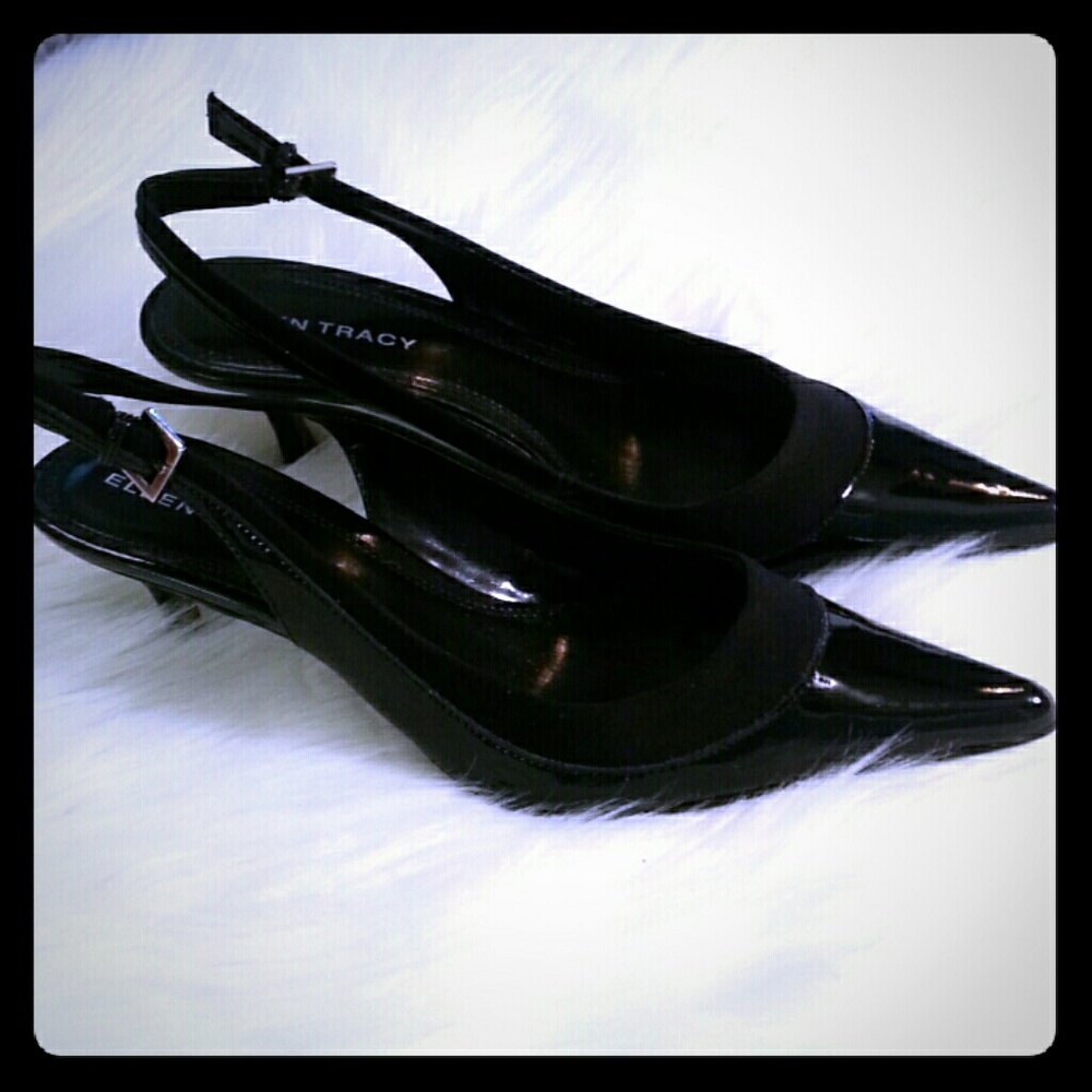 Ellen Tracy Black patent shoes